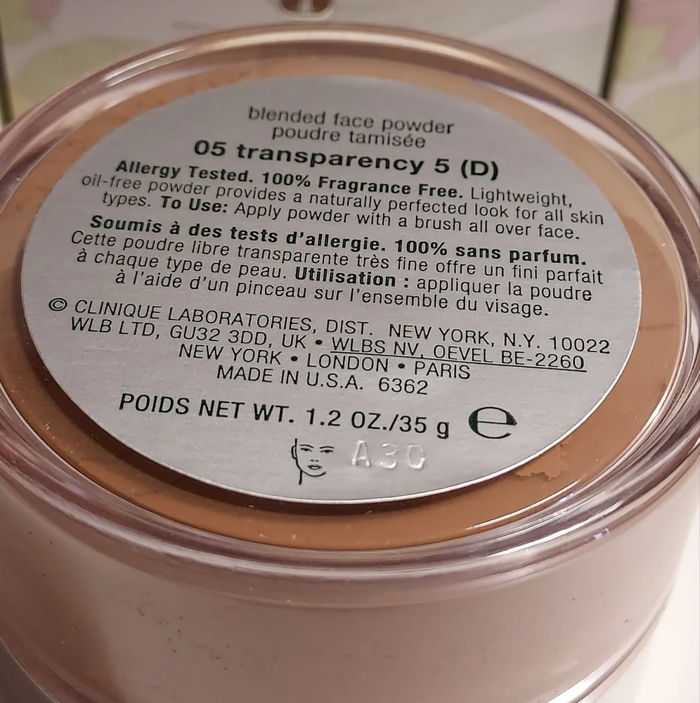 CLINIQUE Blended Face Powder *05 TRANSPARENCY*